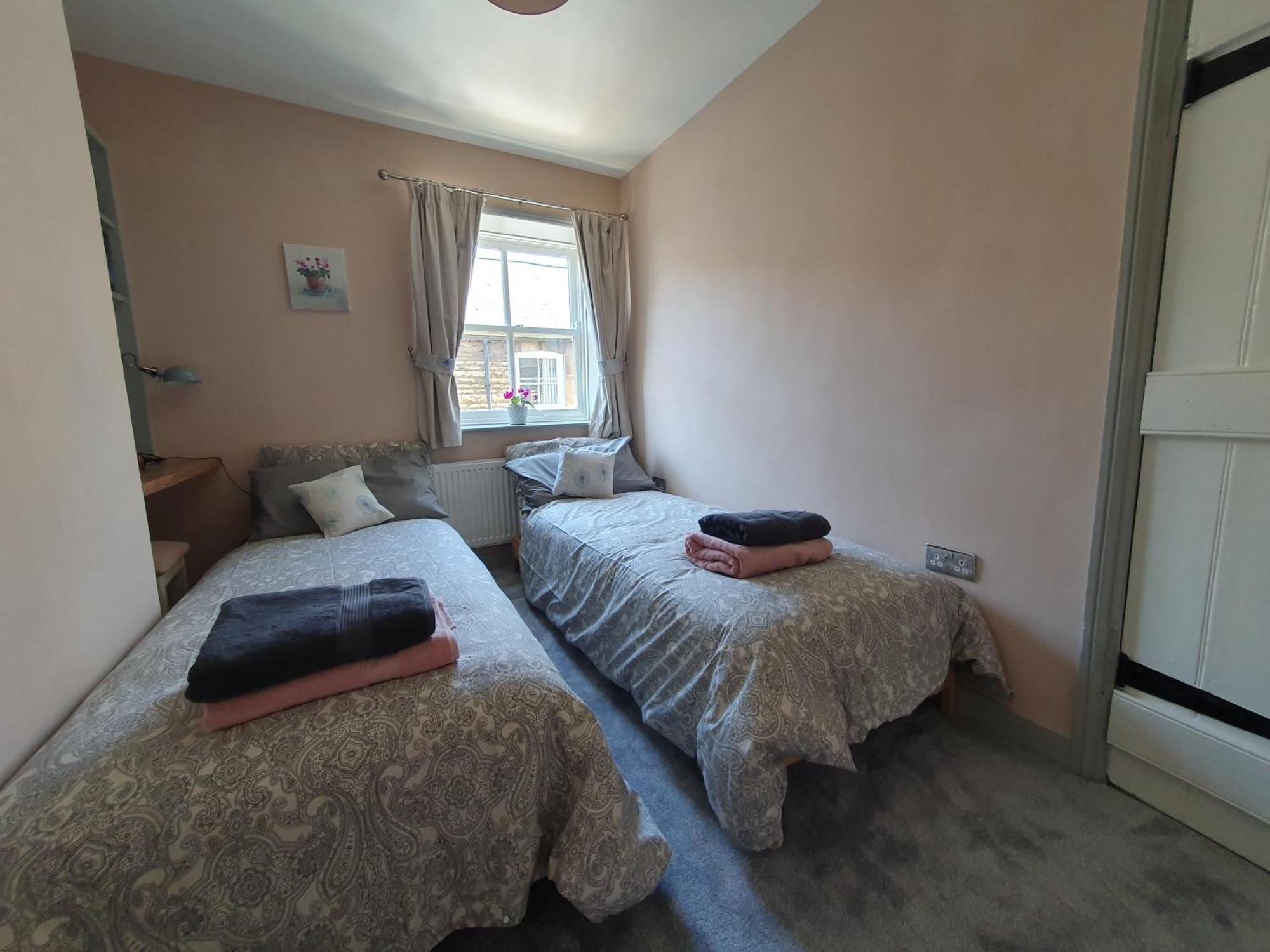 Cosy 2 Bed In *